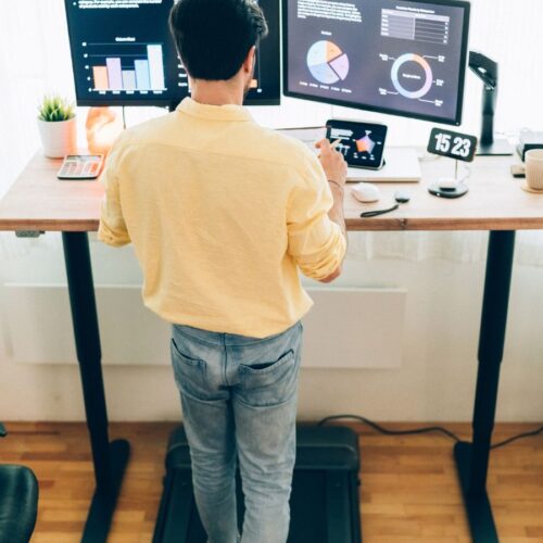 Does Standing Burn Calories? Standing vs Sitting + 10 Best Standing Desks