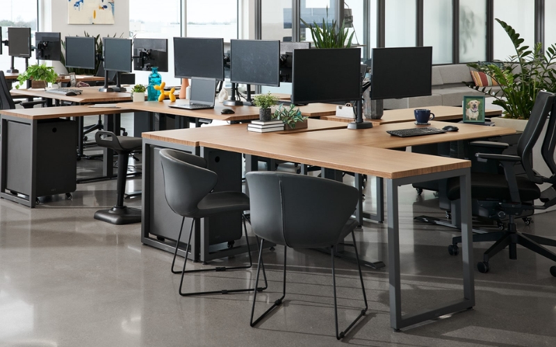 Height Adjustable Desks For Officer